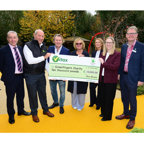 Green-fingered gardeners help raise £10,000 from Vitax Q4 sales